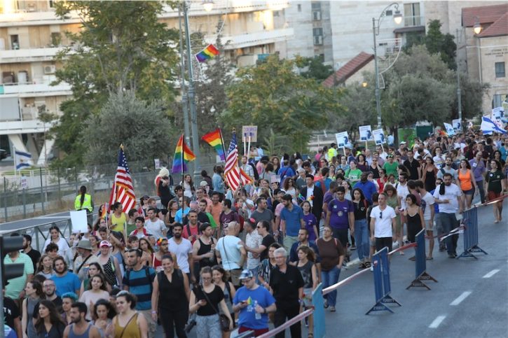 Jerusalem Gay Pride Parade. Foto Hillel Maeir/TPS 