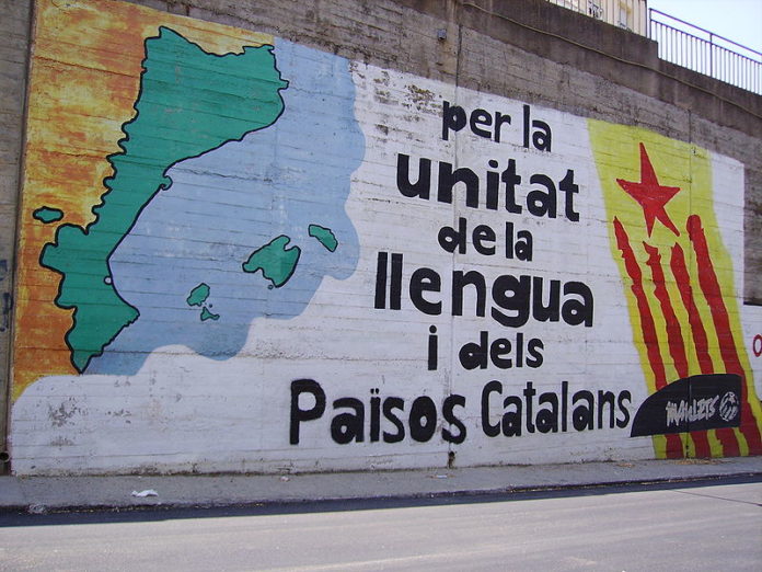 Ein Graffiti für die Unabhängigkeit Kataloniens. Foto 1997. CC BY-SA 3.0, Wikimedia Commons.