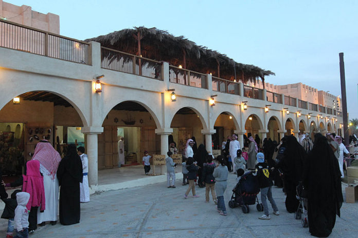 Heritage Village des Saudi Aramco Kulturprogrammes. Foto Abdallah Abu Ihlaiel, CC BY-SA 3.0, Wikimedia Commons