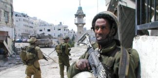 Soldaten bei der "Operation Defensive Shield" 2002. Foto IDF / Flickr.com