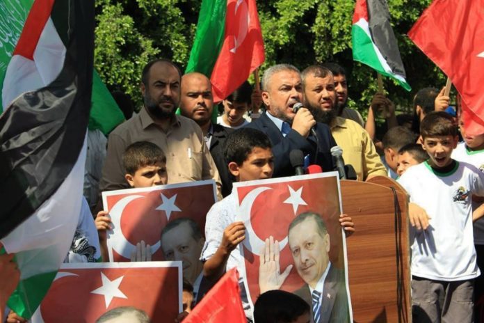 Hamas Kundgebung in Gaza zur Unterstützung Erdogans, Juli 2016. Foto Palestinian Media Agency-ALRAY
