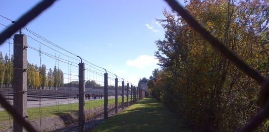 KZ Dachau. Foto E4024, CC BY-SA 4.0, https://commons.wikimedia.org/w/index.php?curid=46523521