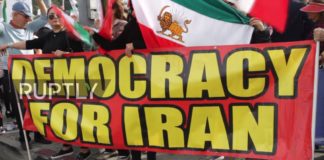Iranische Expats demonstrieren in Los Angeles. Foto Screenshot Youtube / Ruply