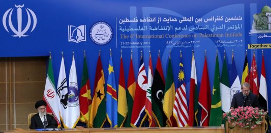 Foto Khamenei.ir - http://farsi.khamenei.ir/photo-album?id=35734, CC BY 4.0, https://commons.wikimedia.org/w/index.php?curid=61482673