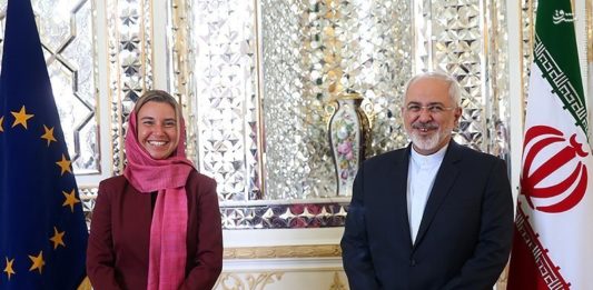 Der iranische Aussenminister Mohammad Javad Zarif und die EU-Aussenministerin Federica Mogherini in Teheran im Juli 2015. Foto Tasnim News Agency. Creative Commons Attribution 4.0 International License.