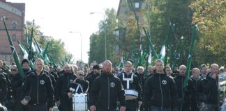 Die Nordische Widerstandsbewegung (schwedisch Nordiska motståndsrörelsen, NMR). Foto Carl Ridderstråle, CC BY-SA 4.0, https://commons.wikimedia.org/w/index.php?curid=64146428