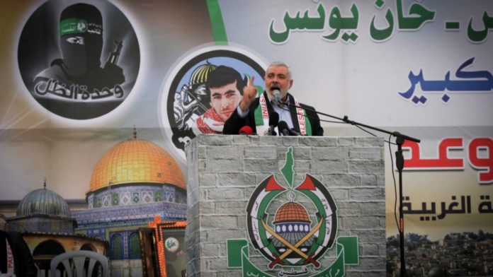 Hamas-Führer Ismail Haniyeh in Khan Yunis im südlichen Gazastreifen am 7. Januar 2016. Foto Abed Rahim Khatib/Flash90.