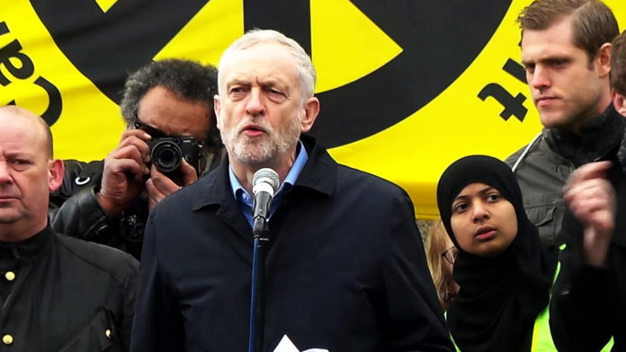Jeremy Corbyn spricht an einer Kundgebung beim Trafalgar Square am 27. Februar 2016. Foto CC0 1.0 Universal (CC0 1.0) Public Domain Dedication / Garry Knight, Flickr.com
