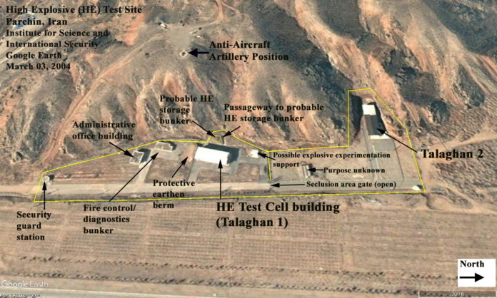 Ein Google Earth Satellitenbild zeigt den Parchin-Komplex, der an Kernwaffen-Hochexplosivtests im AMAD-Projekt beteiligt war. Foto Google Earth / Institute for Science and International Security