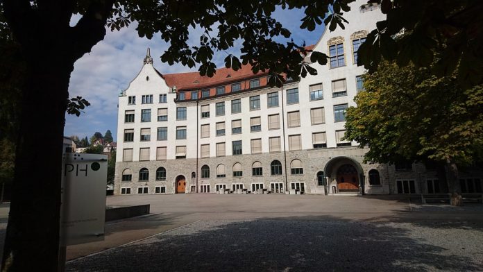 Pädagogische Hochschule des Kantons St. Gallen. Foto EtschPat, CC BY-SA 4.0, https://commons.wikimedia.org/w/index.php?curid=63134088