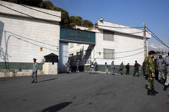 Im berüchtigten Evin-Gefängnis in Teheran sitzen zahlreiche Christen in Haft. Foto Ehsan Iran - روزی روزگاری اوین - عکسها از وبلاگ خرداد 88 from Flickr, CC BY-SA 2.0, https://commons.wikimedia.org/w/index.php?curid=11716864