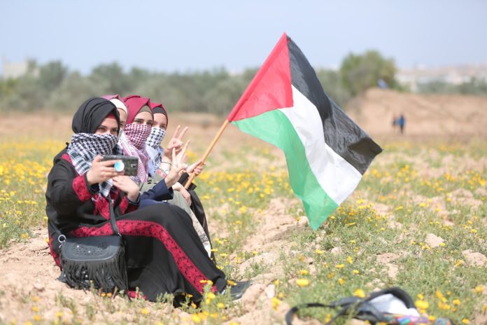 Demonstrierende Frauen im Gazastreifen. Foto Hosny Salah / Pixabay