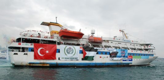 Mavi Marmara. Foto Free Gaza movement - originally posted to Flickr as OntheWay, CC BY-SA 2.0, https://commons.wikimedia.org/w/index.php?curid=10506790
