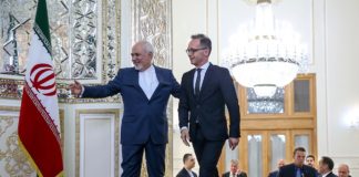 Der iranische Aussenminister Mohammad Javad Zarif und sein deutscher Amtskollege Heiko Maas in Teheran. Foto Fars News Agency, CC BY 4.0, https://commons.wikimedia.org/w/index.php?curid=79672275