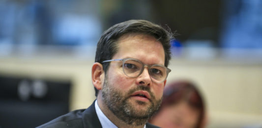 Lukas Mandl Abgeordneter der Europäischen Volkspartei (EVP) im EU-Parlament. Foto © European Union 2019 - Source : EP. Vincent VAN DOORNICK