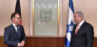 Der deutsche Aussenminister Heiko Maas und der israelische Ministerpräsident Benjamin Netanjahu bei ihrem Treffen in Jerusalem, 10. Juni 2020. Foto Koby Gideon / GPO