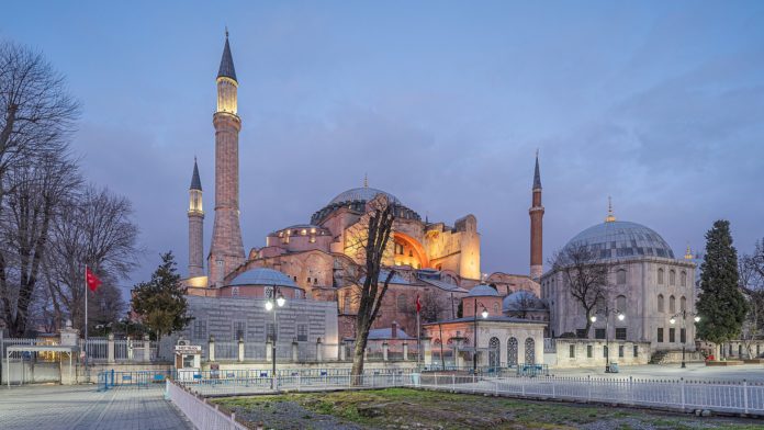 Hagia Sophia in Istanbul, Türkei. Foto A.Savin (Wikimedia Commons · WikiPhotoSpace), FAL, https://commons.wikimedia.org/w/index.php?curid=91983904