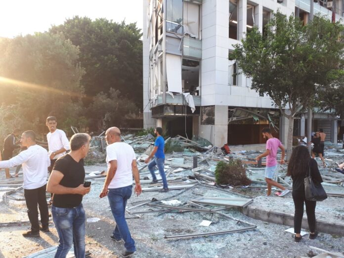 Zerstörungen in der City von Beirut nach der Explosion vom 4. August 2020. Foto Freimut Bahlo, CC BY-SA 4.0, https://commons.wikimedia.org/w/index.php?curid=93185199
