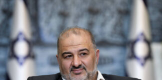 Der israelisch-arabische Politiker und Vorsitzende der Vereinigten Arabischen Liste, Mansour Abbas. Foto IMAGO / UPI Photo