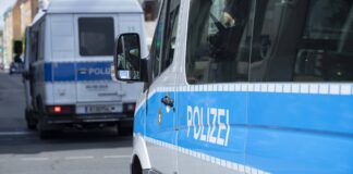 Symbolbild. Polizei in Berlin. Foto IMAGO / photosteinmaurer.com