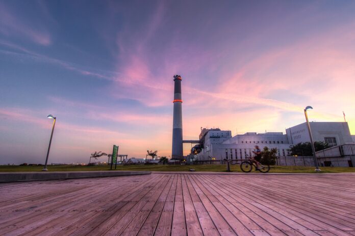 Das Kraftwerk Reading. Foto Tomer hu, CC BY-SA 4.0, https://commons.wikimedia.org/w/index.php?curid=44191678