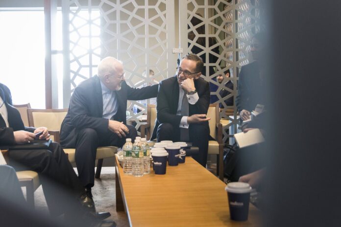 Bundesaussenminister Heiko Maas (R), SPD, mit Mohammed Javad Zarif (L), Aussenminister des Iran, in New York, am 27. September 2018. Foto IMAGO / photothek