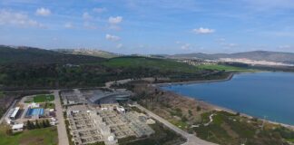 Eines der grössten Wasserreservoirs der Israel Water Company ist das "Eshkol Reservoir". Foto Gal Ben David, תמונת רחפן, צולמה על ידי גל בן דוד, CC BY-SA 4.0, https://commons.wikimedia.org/w/index.php?curid=75873945