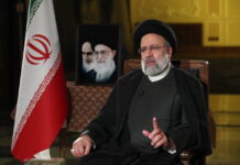 Der iranische Präsident Ebrahim Raisi während eines Exklusivinterviews mit dem staatlichen Fernsehen in Teheran. Foto IMAGO / ZUMA Wire