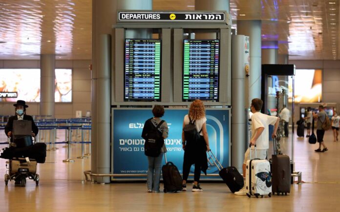 Abflughalle des internationalen Flughafens Ben Gurion in der Nähe von Tel Aviv. Foto IMAGO / Xinhua