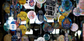 Symbolbild. Carmel Market in Tel Aviv. Foto Bartosz Kwitkowski / Unsplash.com