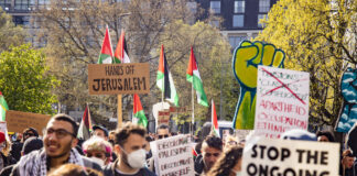 "Palästina" Demonstration in Berlin am 23.4.2022. Foto IMAGO / NurPhoto
