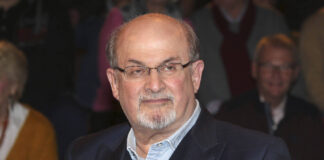 Salman Rushdie bei der Aufzeichnung der ZDF-Talkshow Markus Lanz im Fernsehmacher Studio auf dem Phoenixhof. Hamburg, 12.11.2019. Foto IMAGO / Future Image