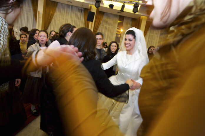 Ein Hochzeit in Jerusalem. Foto IMAGO / agefotostock