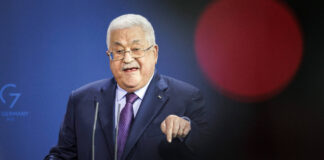 Mahmud Abbas, Präsident der Palästinensischen Autonomiebehörde, aufgenommen während einer Pressekonferenz nach dem gemeinsamen Gespräch mit Bundeskanzler Olaf Scholz (SPD). Foto IMAGO / photothek