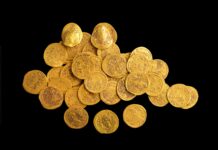 Goldmünzen die in der archäologischen Stätte von Banias gefunden wurden. Foto Dafna Gazit/ Israelische Antikenbehörde