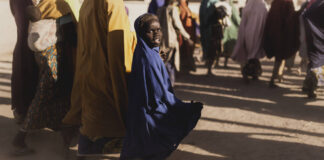 Ein Mädchen, aufgenommen in dem Dorf Ngarannam am 19.12.2022. Ngarannam liegt im Bundesstaat Borno im Nordosten Nigerias, einer Hochburg der Terrororganisation Boko Haram. Foto IMAGO / photothek