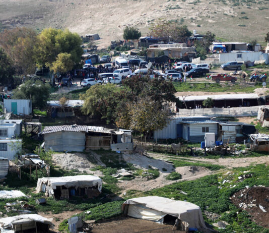 Die Illegalität der beduinischen Siedlung Khan al-Ahmar am östlichen Stadtrand von Jerusalem ist unbestritten. Foto IMAGO / APAimages