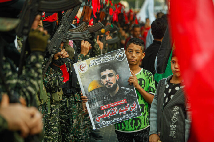 Anhänger und Mitglieder der Volksfront für die Befreiung Palästinas (PFLP) am 23. Oktober 2022 in Gaza-Stadt. Foto IMAGO / Pacific Press Agency