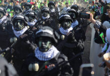 Die Qassam-Brigaden, der sogenannte "bewaffnete Flügel der palästinensischen islamistischen Terrororganisation Hamas, nehmen am 14. Dezember 2022 in Gaza-Stadt an einer Kundgebung zum 35-jährigen Bestehen der Hamas teil. Foto IMAGO / NurPhoto