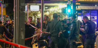 Die Polizei im Einsatz am Tatort des Anschlags in der Dizengoff-Strasse in Tel Aviv, am 9. März 2023. Foto IMAGO / Xinhua