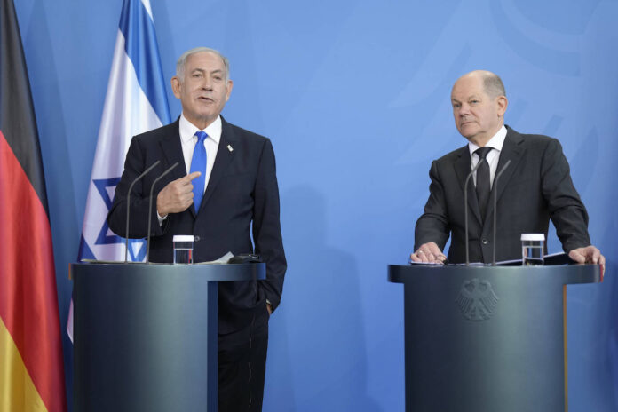 Bundeskanzler Olaf Scholz gemeinsam mit Israel Ministerpräsident Benjamin Netanyahu bei der Pressekonferenz im Kanzleramt Berlin, 16. März 2023. Foto IMAGO / Political-Moments