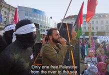 Mohammed Khatib, Europa-Koordinator von Samidoun, spricht im Namen der Masar Badil (Palästinensische Bewegung für den alternativen revolutionären Weg) beim "Marsch für Rückkehr und Befreiung" in Brüssel, Belgien, am 29. Oktober 2022. Foto Screenshot Youtube