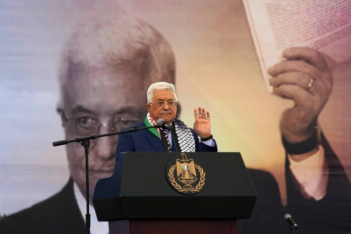 Der palästinensische Präsident Mahmoud Abbas während einer Kundgebung zum 12. Todestag von Palästinenserführer Jassir Arafat in der Stadt Ramallah am 10. November 2016. Foto IMAGO / ZUMA Wire
