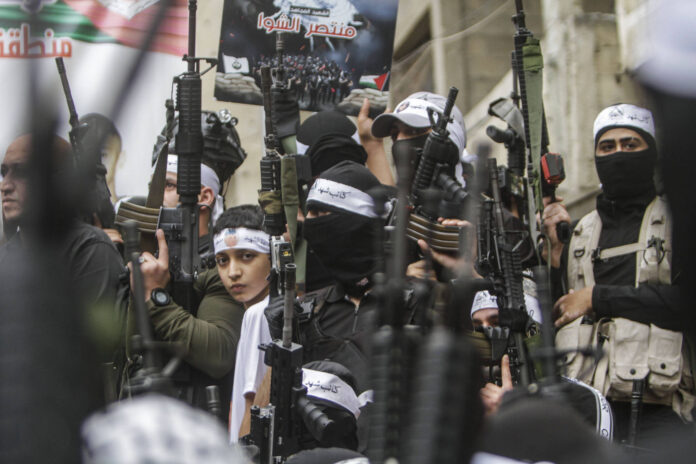 Mitglieder der Terrororganisationen Al-Aqsa-Märtyrer-Brigaden, 