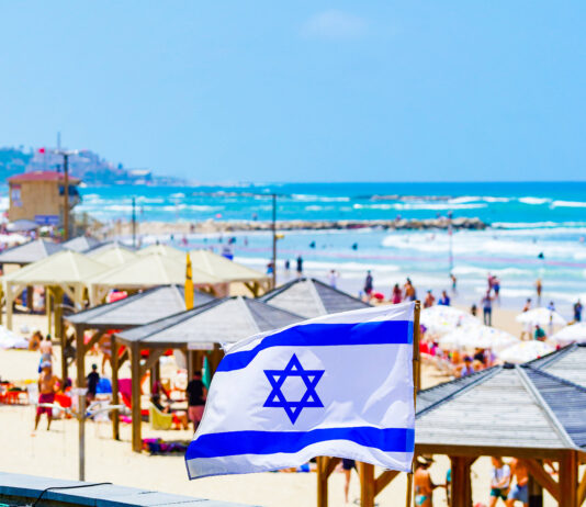 Strand in Tel Aviv. Symbolbild. Foto IMAGO / Jöran Steinsiek