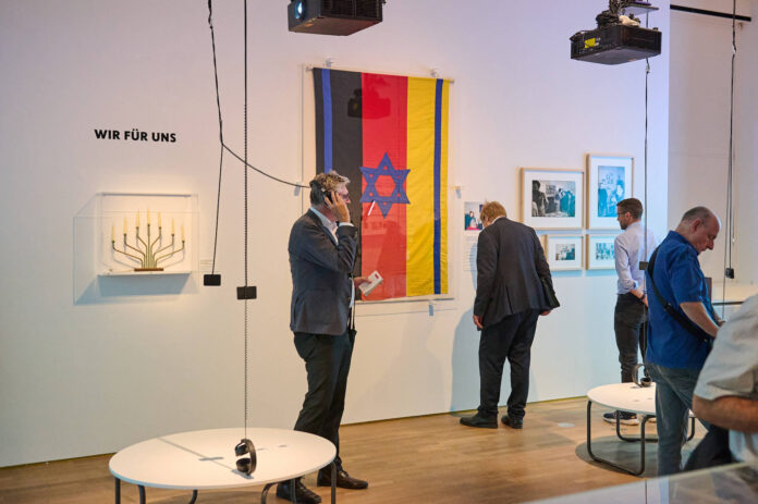 Das Jüdische Museum in Berlin widmet einem wenig bekannten Kapitel der deutschen Nachkriegsgeschichte eine Sonderausstellung unter dem Titel 