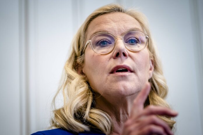 Sigrid Kaag ist eine niederländische Politikerin der linksliberalen D66. Foto IMAGO / ANP