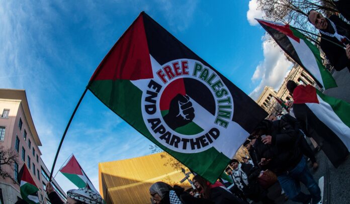 München, 16. Dezember 2023, Anti-Israelische Demo unter der Leitung der umstrittenen Aktivistengruppe 