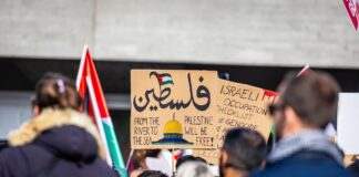 Pro-Palästinensische Demonstration in Zürich am 28. Oktober 2023. Es wurden antisemitische Parolen und Gewaltaufrufe geäussert. Foto IMAGO / dieBildmanufaktur