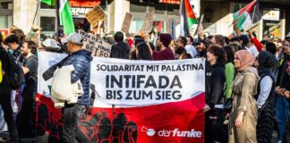 Mehrere tausend Personen nahmen am 28.10.2023 in Zürich an einer "Pro-Palästina" Demonstration teil. Es wurden antisemitische Parolen und Gewaltaufrufe geäussert. Foto IMAGO / dieBildmanufaktur